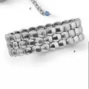 LIA SOPHIA Masonry Stretch Bracelet Like New Retails $68